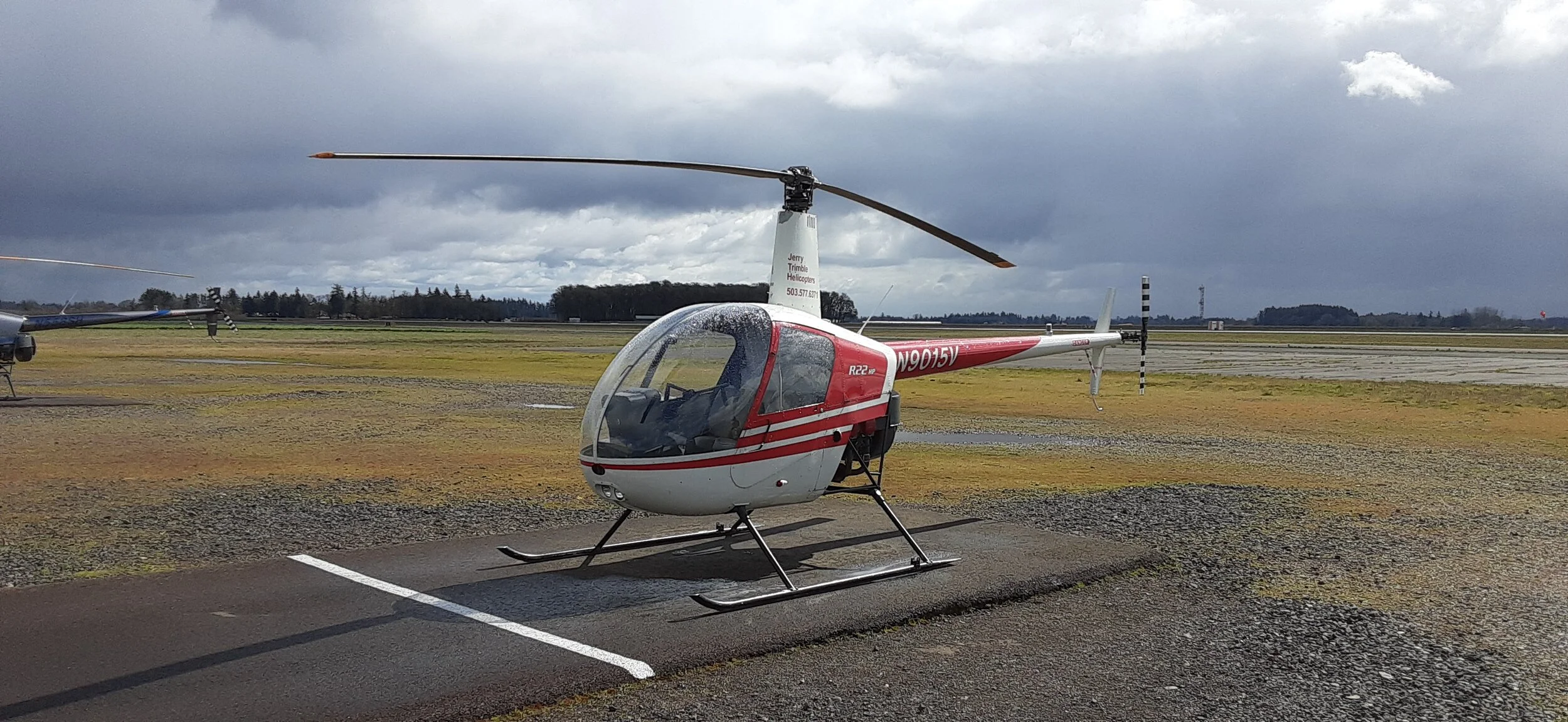 Robinson R-22 HP training helicopter
